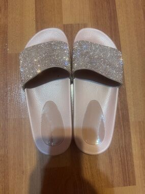 Sparkle Slide Sandals in Light Pink